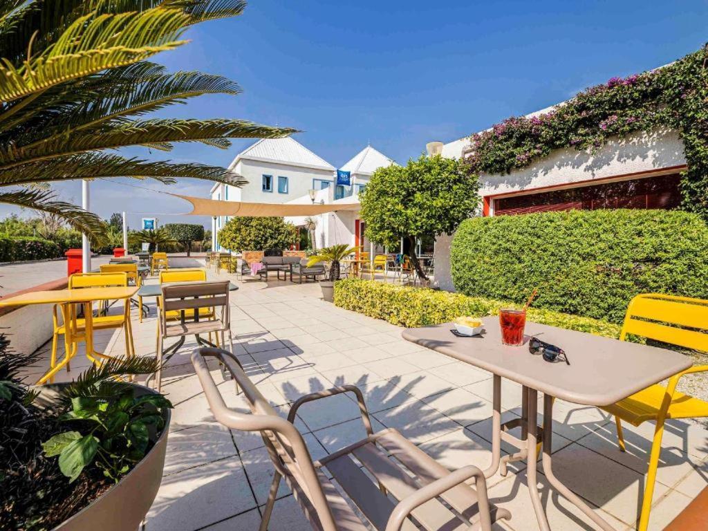 Ibis Perpignan Sud Saint Charles Exterior foto